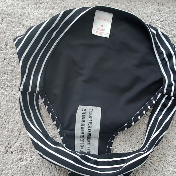 XHILARATIONS BIKINI - Picture 2 of 6